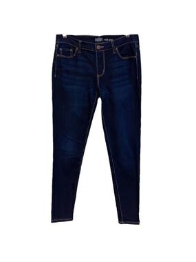 Soho Ankle Jeans. Women’s Size 4.  Dark Wash. Cropped Ankle.